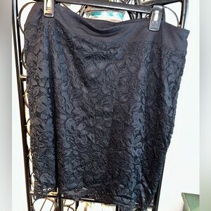 J Jill black lace stretch skirt. Size L